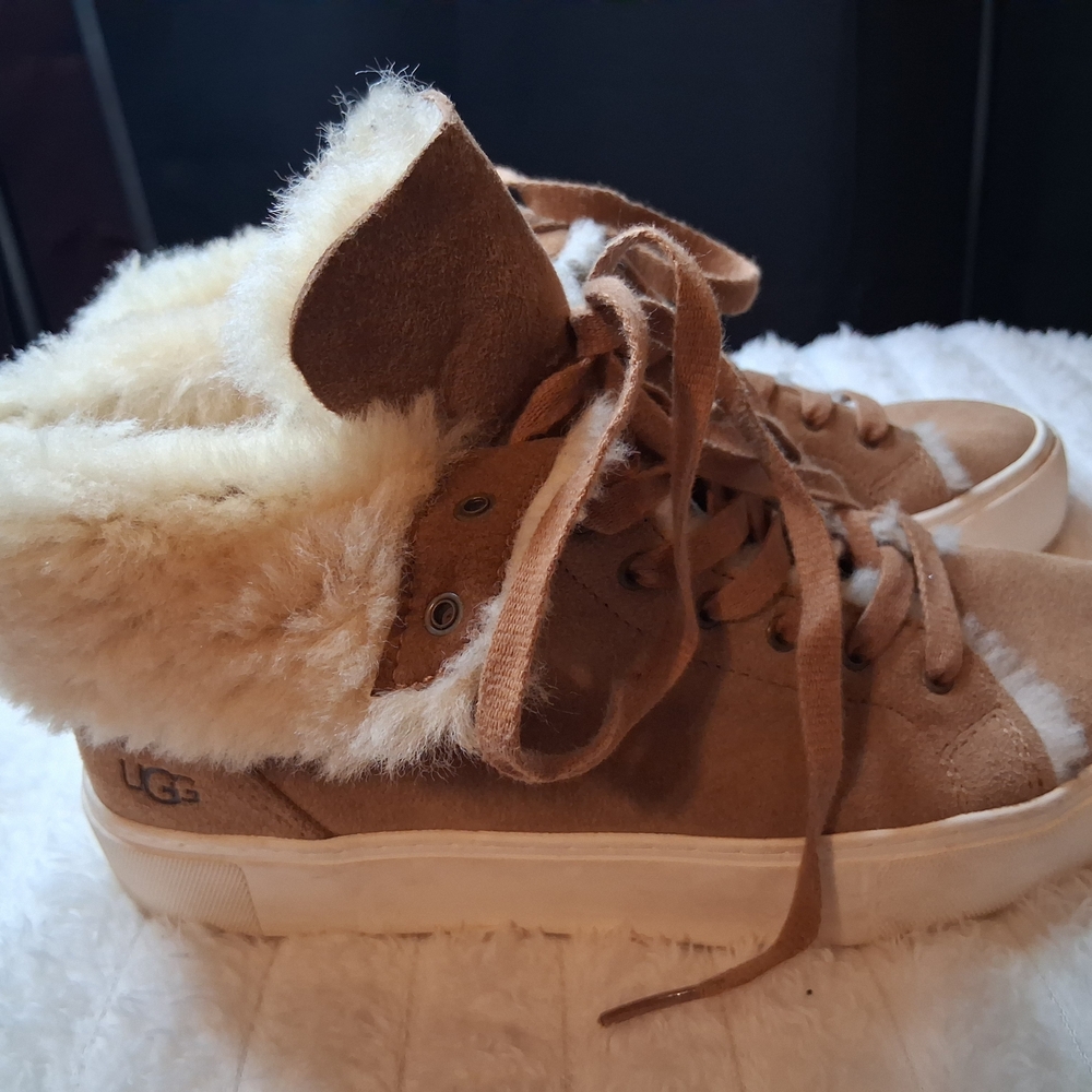 UGG Women's BEVEN Sneaker, Chestnut,8.5 M US